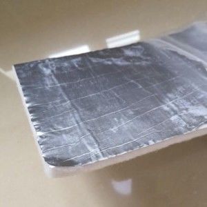 بطانية إيروجيل من السيليكا 650C لخط أنابيب البخار لتعدين النفط ، وأنابيب العزل الجاهزة